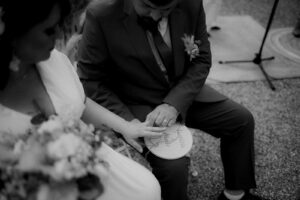 OFFICIANTE-CEREMONIE-LAÏQUE-MARIAGE-INDRE-LOIRE-CHATEAUROUX-TOURS- ORLEANS-BLOIS-BOURGES-36-37-45-41-18
