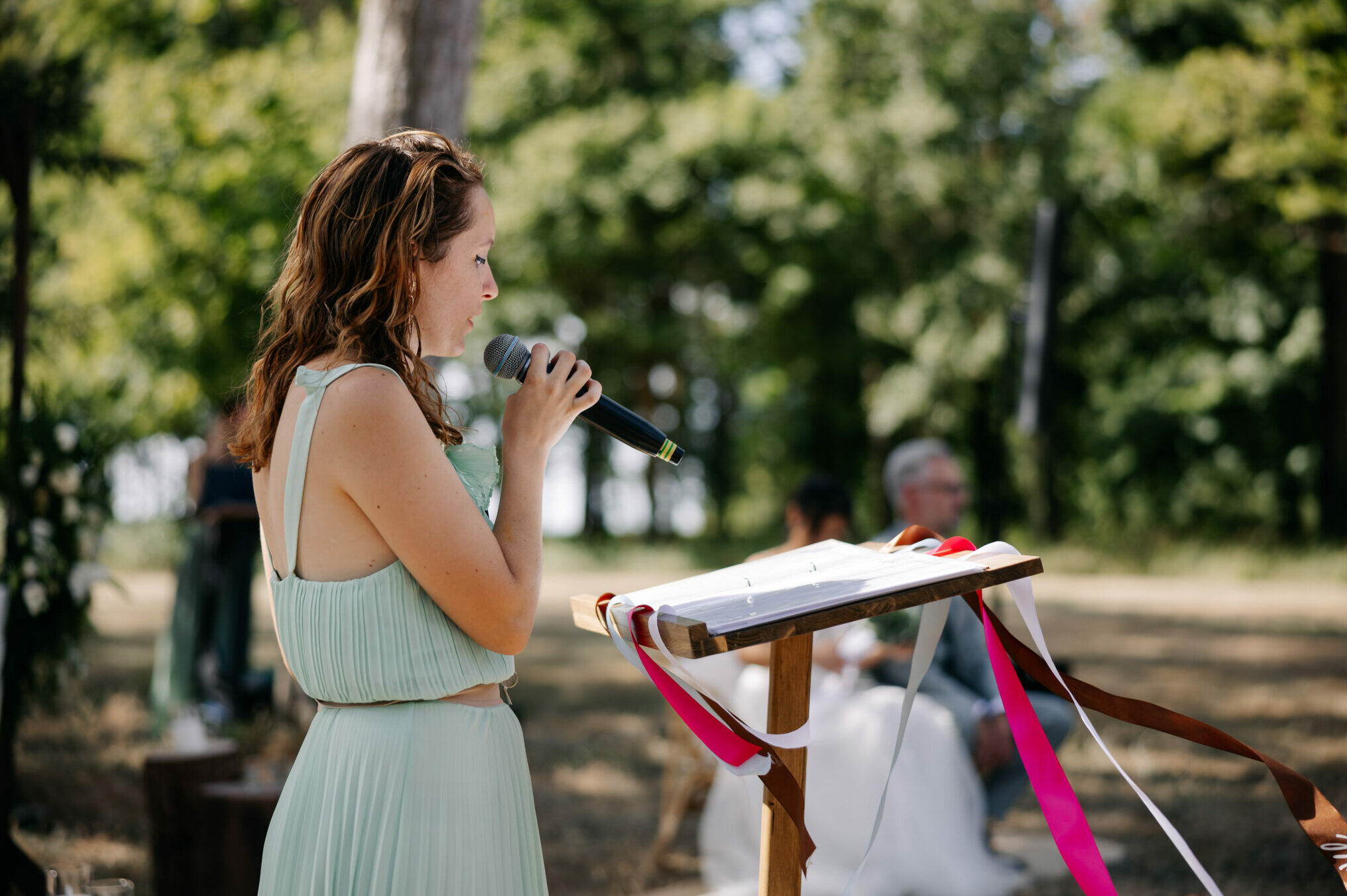 OFFICIANTE-CEREMONIE-LAÏQUE-MARIAGE-INDRE-LOIRE-CHATEAUROUX-TOURS- ORLEANS-BLOIS-BOURGES-36-37-45-41-18