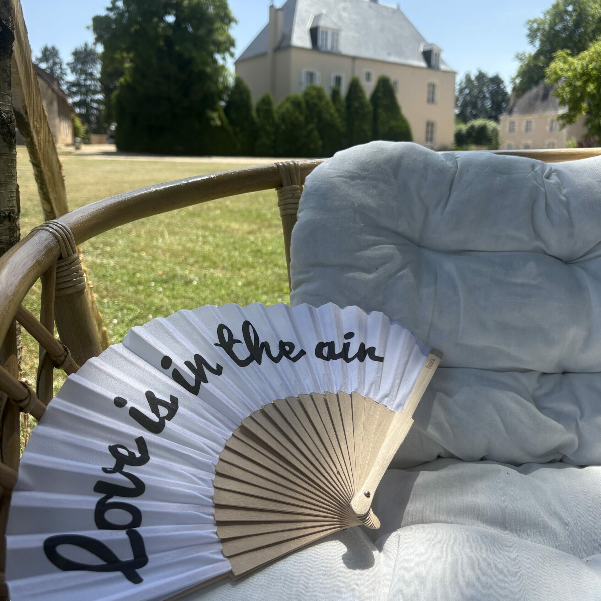 OFFICIANTE-CEREMONIE-LAÏQUE-MARIAGE-INDRE-LOIRE-CHATEAUROUX-TOURS- ORLEANS-BLOIS-BOURGES-36-37-45-41-18