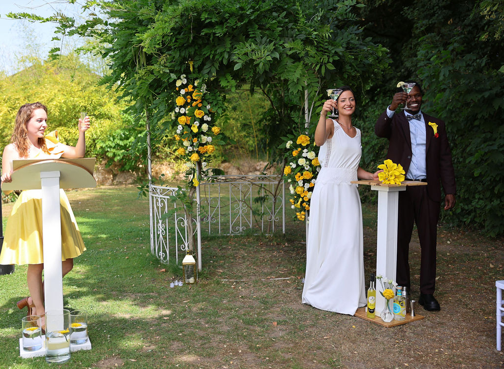 OFFICIANTE-CEREMONIE-LAÏQUE-MARIAGE-INDRE-LOIRE-CHATEAUROUX-TOURS- ORLEANS-BLOIS-BOURGES-36-37-45-41-18